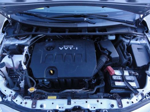 Used 2010 Toyota Corolla LE image 14