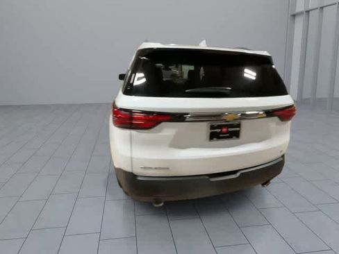 Used 2023 Chevrolet Traverse LT FWD image 7