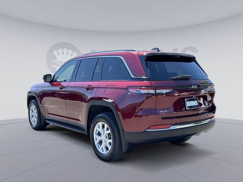 Used 2024 Jeep Grand Cherokee Limited w/ Luxury Tech Group II AWD/4WD image 4