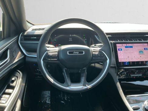 Used 2024 Jeep Grand Cherokee Limited 4xe AWD/4WD image 12