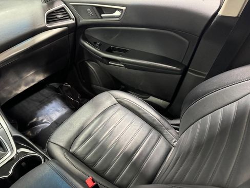 Used 2017 Ford Edge SEL w/ Equipment Group 201A image 16