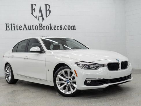 Used 2017 BMW 330e image 42