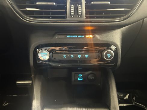 Used 2023 Ford Escape ST-Line FWD image 16