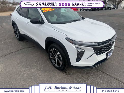 Used 2024 Chevrolet Trax RS w/ Driver Confidence Package image 1