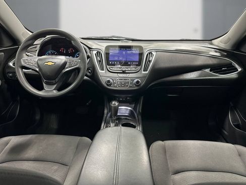 Used 2020 Chevrolet Malibu LT FWD image 18