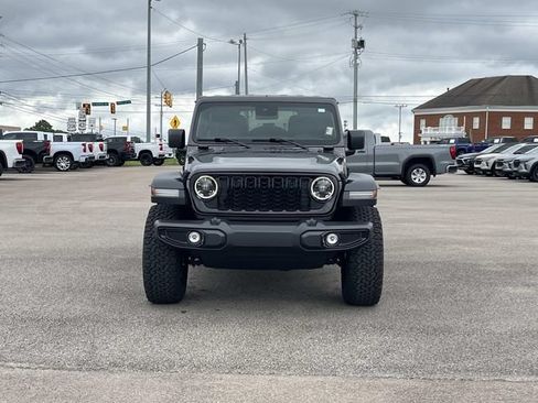 Used 2024 Jeep Wrangler Unlimited Sport AWD/4WD image 10