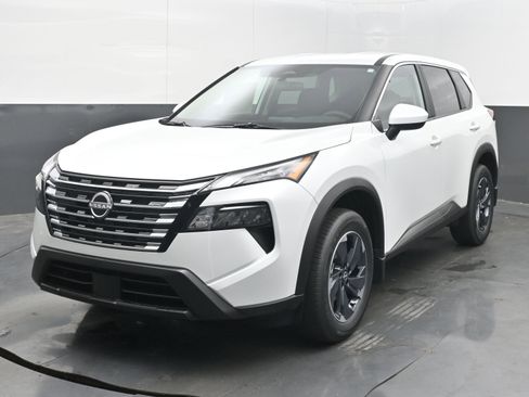 New 2026 Nissan Rogue SV image 3