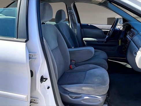 Used 2007 Ford Taurus SE image 7