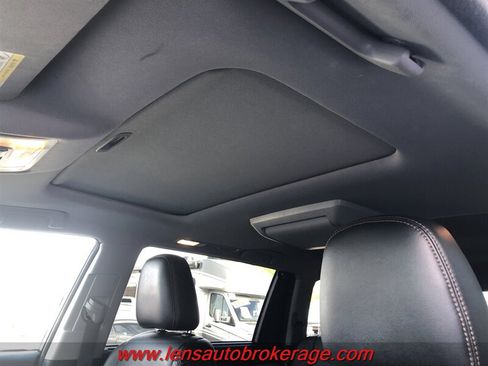Used 2016 Toyota Highlander XLE w/ Protection Package #3 AWD/4WD image 14
