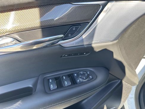 New 2025 Cadillac XT6 Premium Luxury w/ Platinum Package image 20