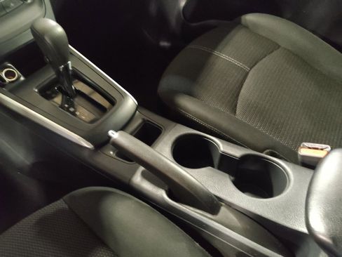 Used 2018 Nissan Sentra S image 26