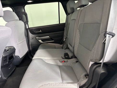 Used 2025 Toyota Sequoia SR5 AWD/4WD image 22