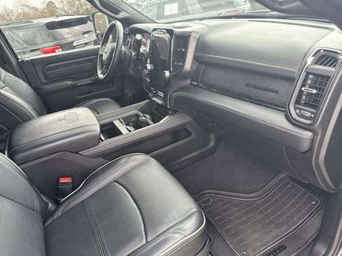 Used 2024 RAM 3500 Limited AWD/4WD image 28