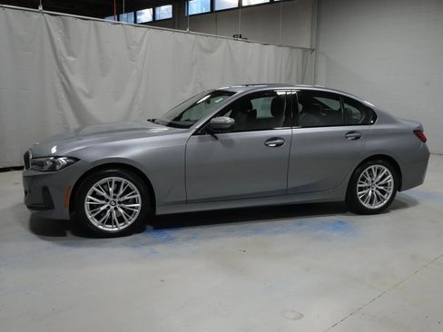 Used 2023 BMW 330i 330i w/ Driving Assistance Package image 19