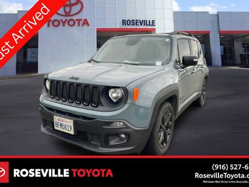 Used 2018 Jeep Renegade Altitude FWD image 1
