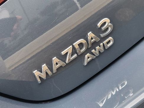 Used 2023 MAZDA MAZDA3 s image 9
