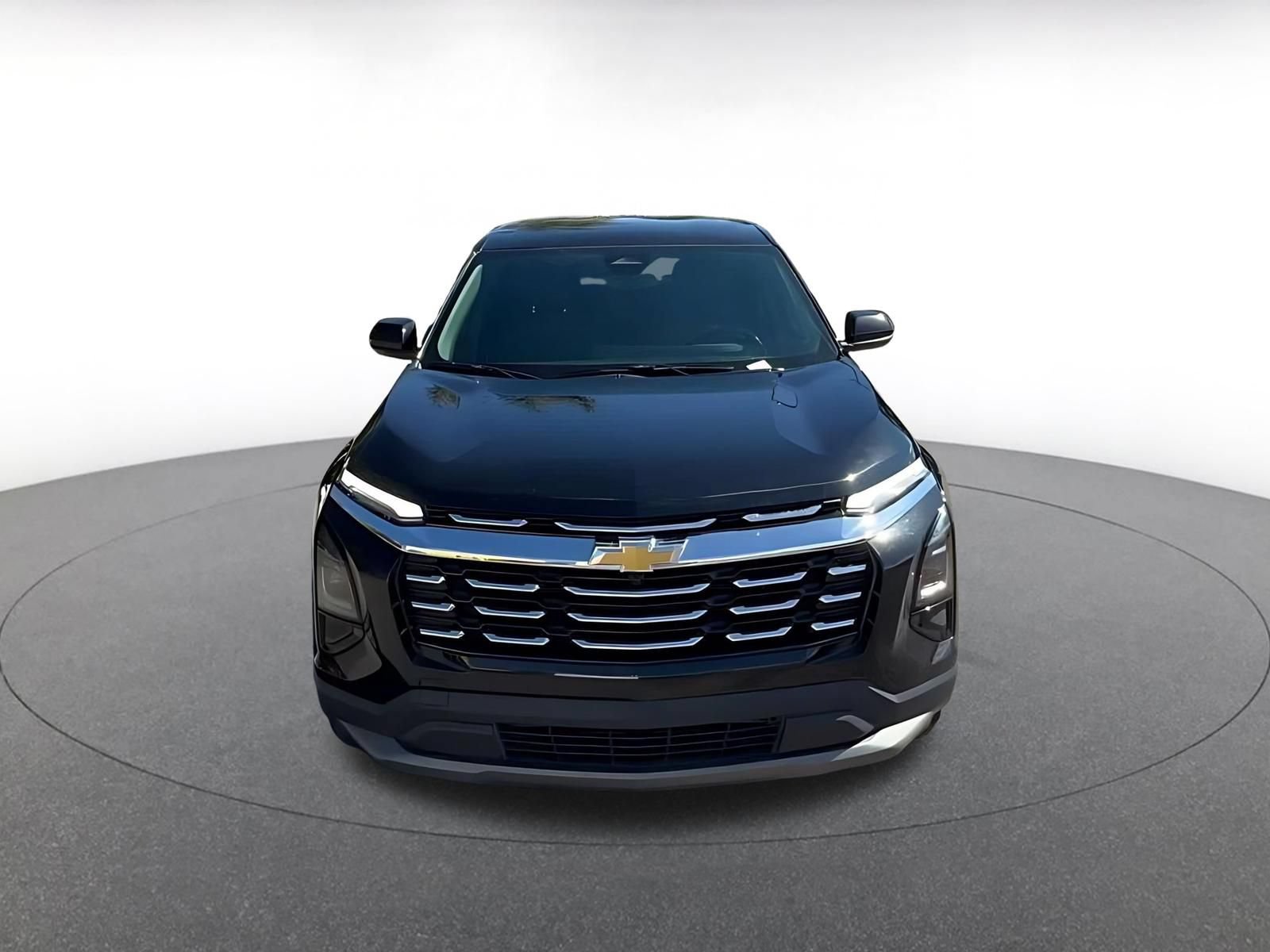 Used 2025 Chevrolet Equinox LT AWD/4WD image 4