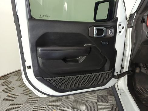 Used 2021 Jeep Gladiator Rubicon image 19