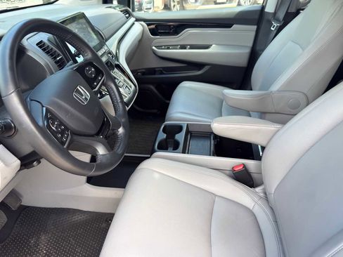 Used 2023 Honda Odyssey Touring image 9
