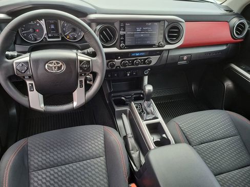 Used 2021 Toyota Tacoma SR5 w/ Technology Package image 20