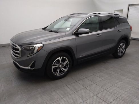 Used 2021 GMC Terrain SLT w/ Infotainment Package II FWD image 2