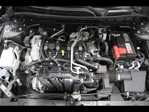 Used 2023 Nissan Altima 2.5 SV FWD image 19