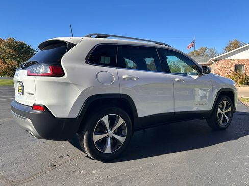 Used 2021 Jeep Cherokee Limited image 5