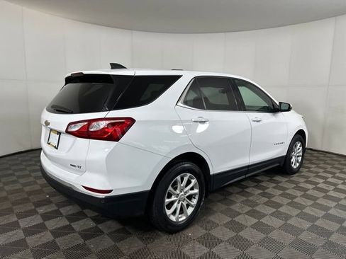 Used 2018 Chevrolet Equinox LT image 3