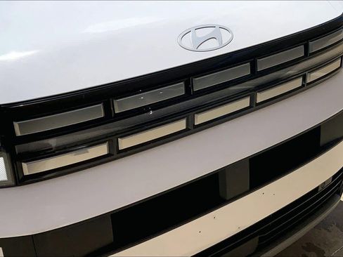 Used 2026 Hyundai Santa Fe SE FWD image 32