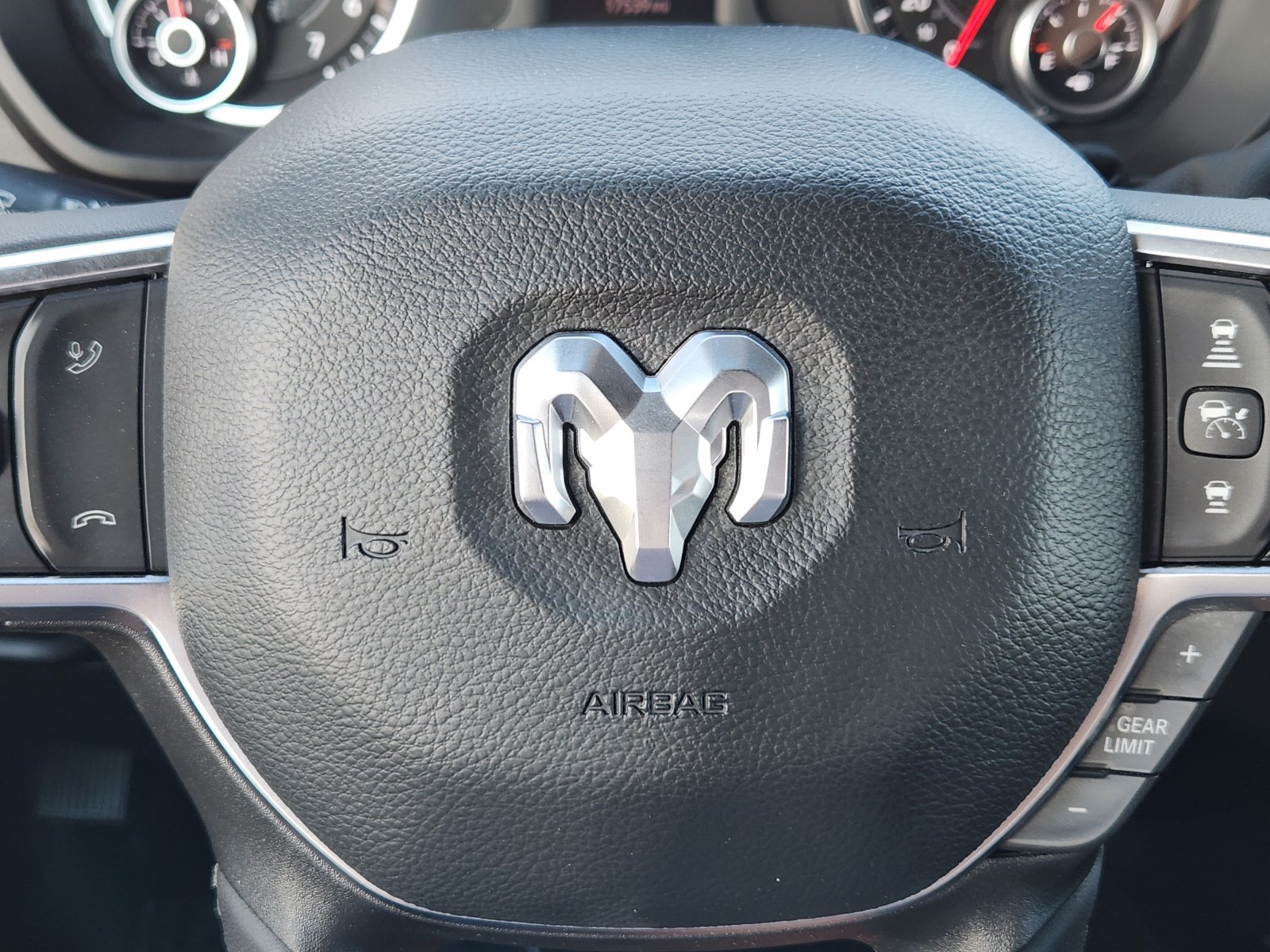 Used 2026 RAM 2500 Big Horn AWD/4WD image 38