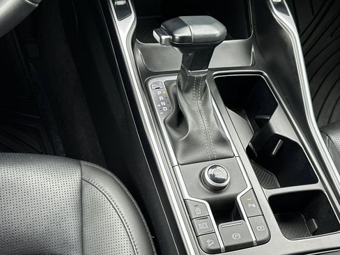 Used 2024 Kia Sorento S image 22