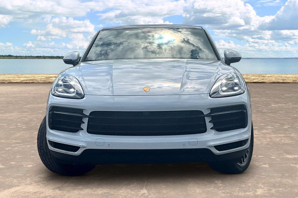 Used 2021 Porsche Cayenne Coupe AWD/4WD image 2