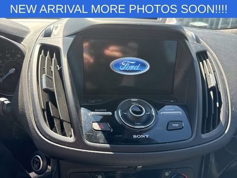 Used 2018 Ford Escape Titanium AWD/4WD image 9