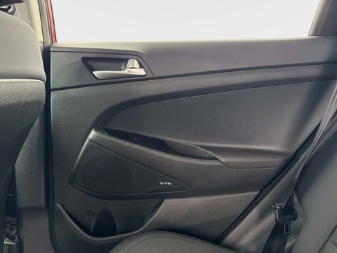 Used 2019 Hyundai Tucson Sport FWD image 17