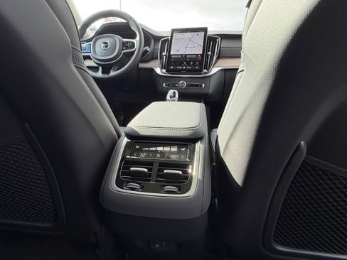 New 2026 Volvo XC90 B6 Plus w/ Protection Package Premier image 12