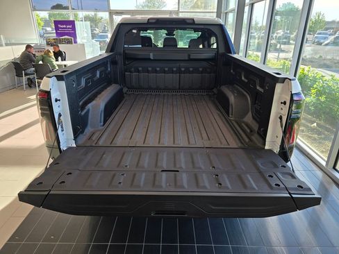 New 2025 GMC Sierra EV Denali image 24