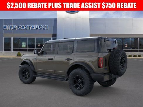 New 2025 Ford Bronco Outer Banks w/ Sasquatch Package image 4