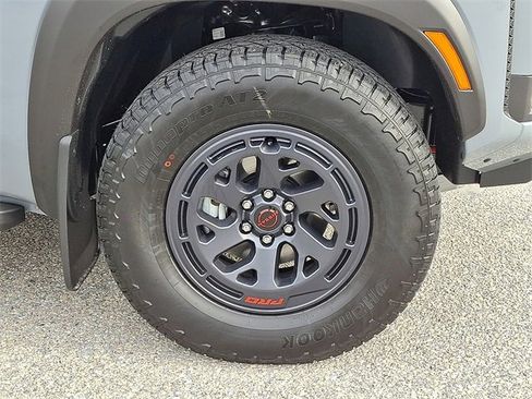 New 2026 Nissan Frontier PRO-4X w/ Pro-4x Convenience Package image 8