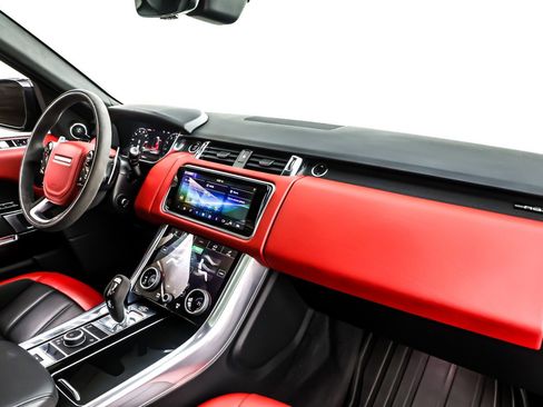 Used 2022 Land Rover Range Rover Sport HST image 15