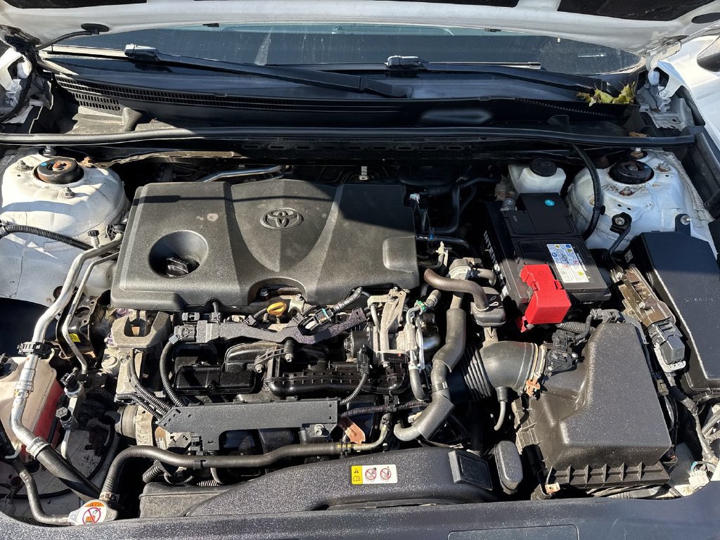 Used 2018 Toyota Camry SE w/ Convenience Package FWD image 18