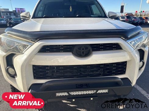 Used 2014 Toyota 4Runner SR5 image 12