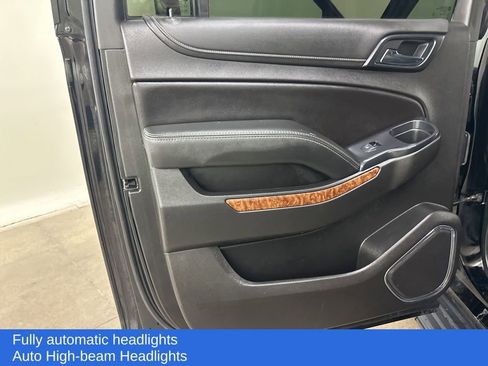 Used 2019 Chevrolet Suburban Premier image 29