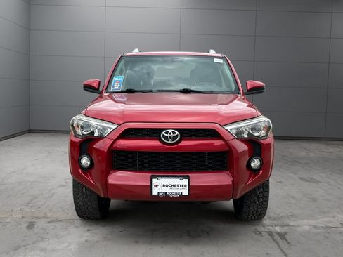 Used 2015 Toyota 4Runner SR5 AWD/4WD image 8