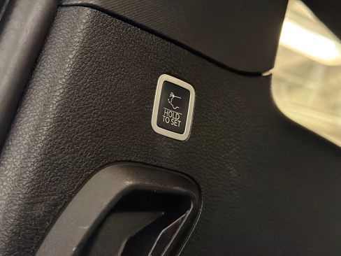 Used 2022 Jeep Grand Wagoneer Series II image 9