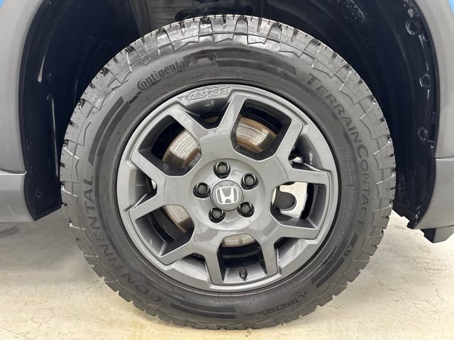 Used 2025 Honda Pilot TrailSport image 36