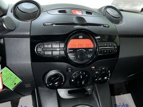 Used 2012 MAZDA MAZDA2 Sport FWD image 21
