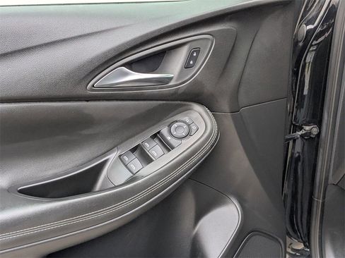 Used 2024 Buick Encore GX Sport Touring image 13