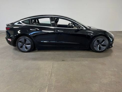Used 2018 Tesla Model 3 Long Range AWD/4WD image 2