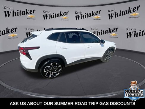 Certified 2025 Chevrolet Trax RS w/ Driver Confidence Package FWD image 9