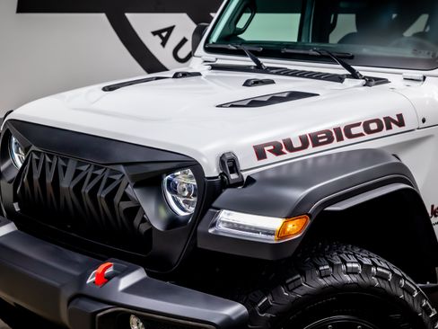 Used 2025 Jeep Wrangler Unlimited Rubicon w/ XTREMEE 35" Tire Package AWD/4WD image 23